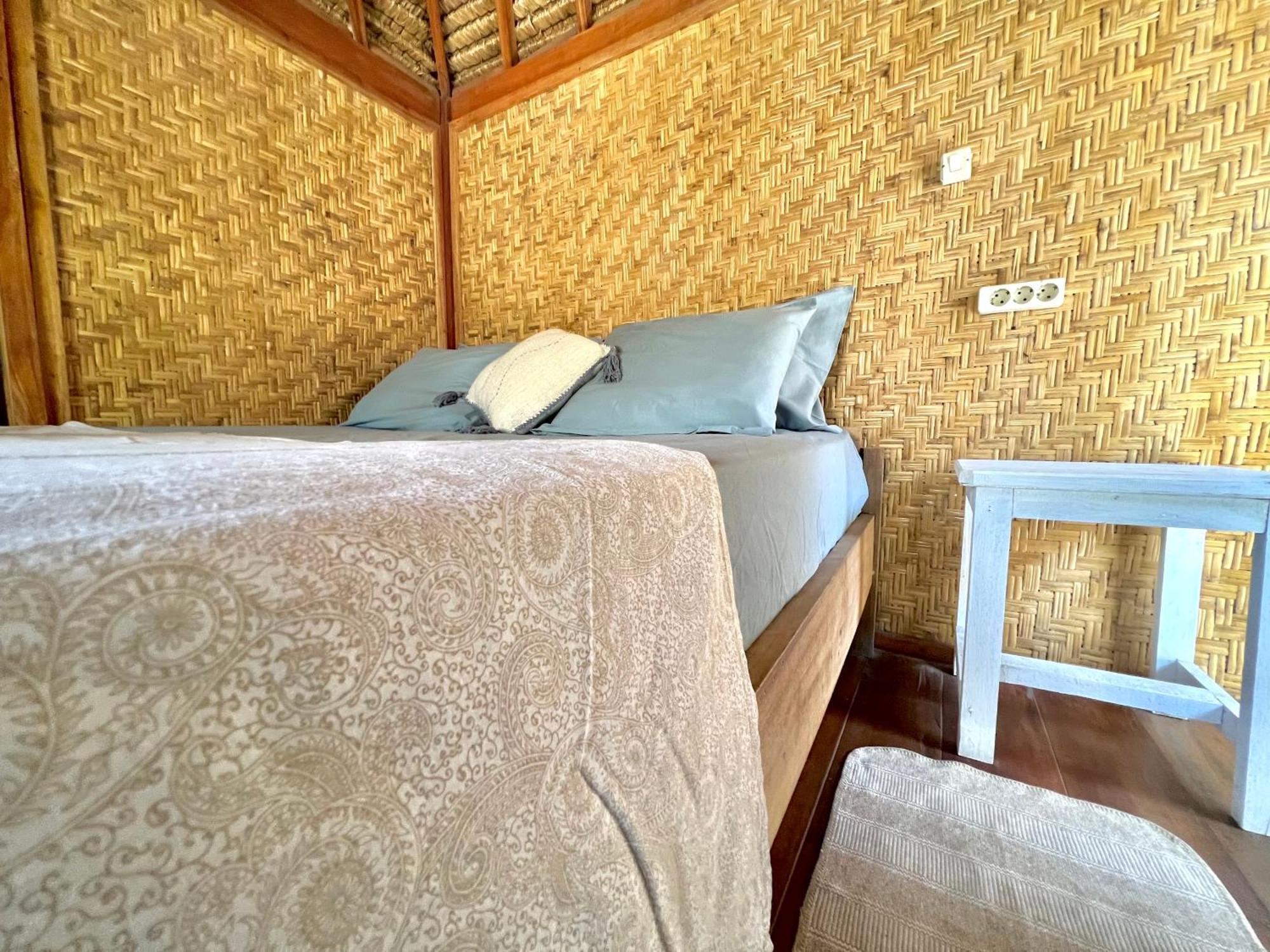 Rumah Canaria Bungalow Gili Trawangan Exterior photo