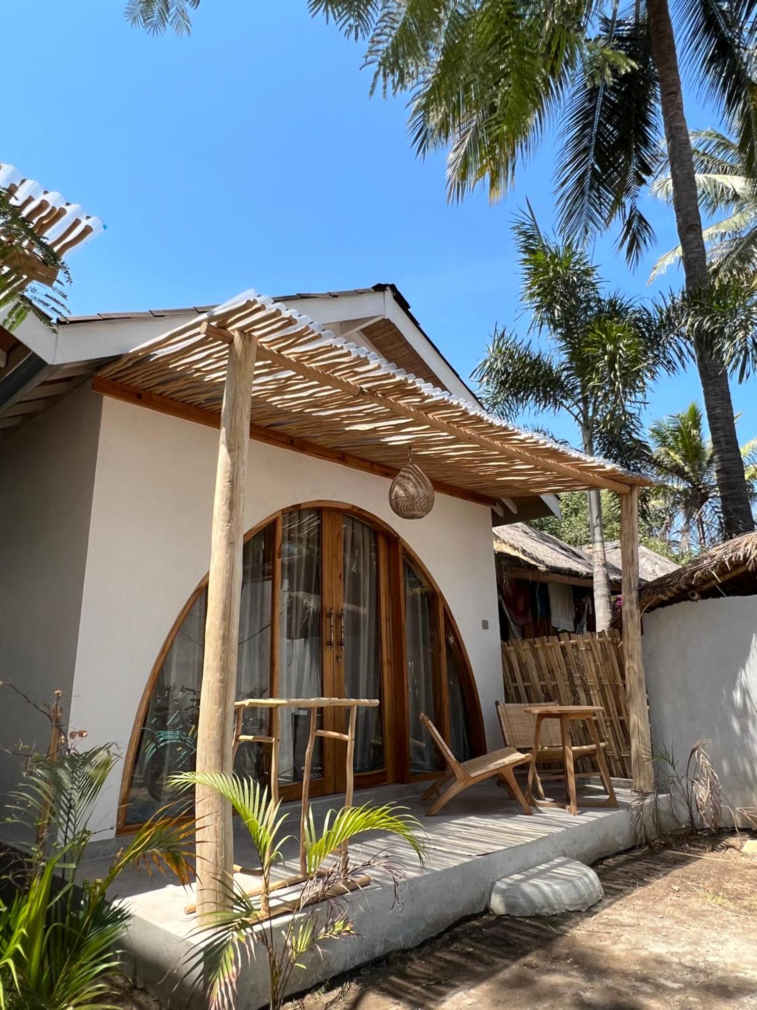 Rumah Canaria Bungalow Gili Trawangan Exterior photo
