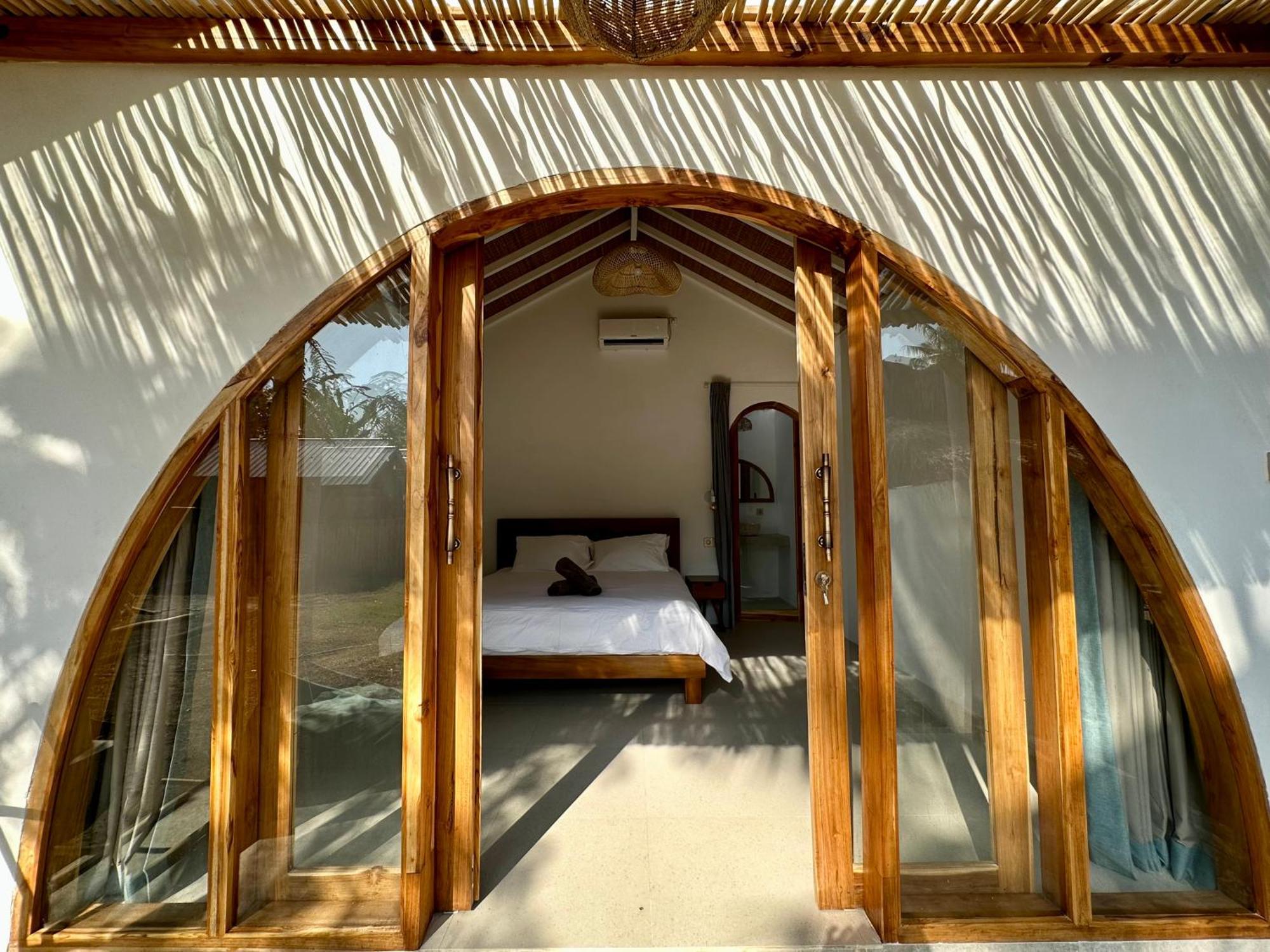 Rumah Canaria Bungalow Gili Trawangan Exterior photo