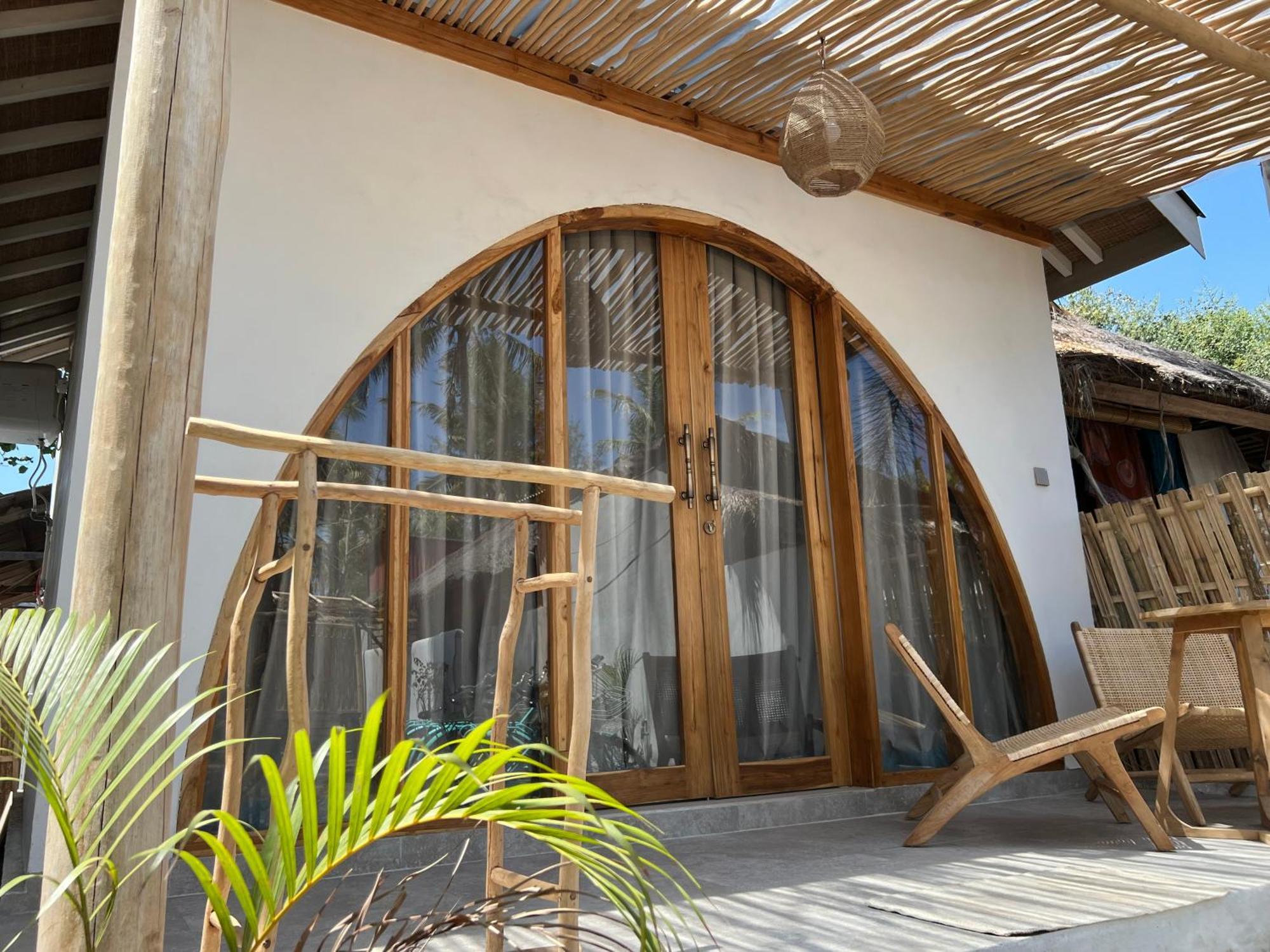 Rumah Canaria Bungalow Gili Trawangan Exterior photo