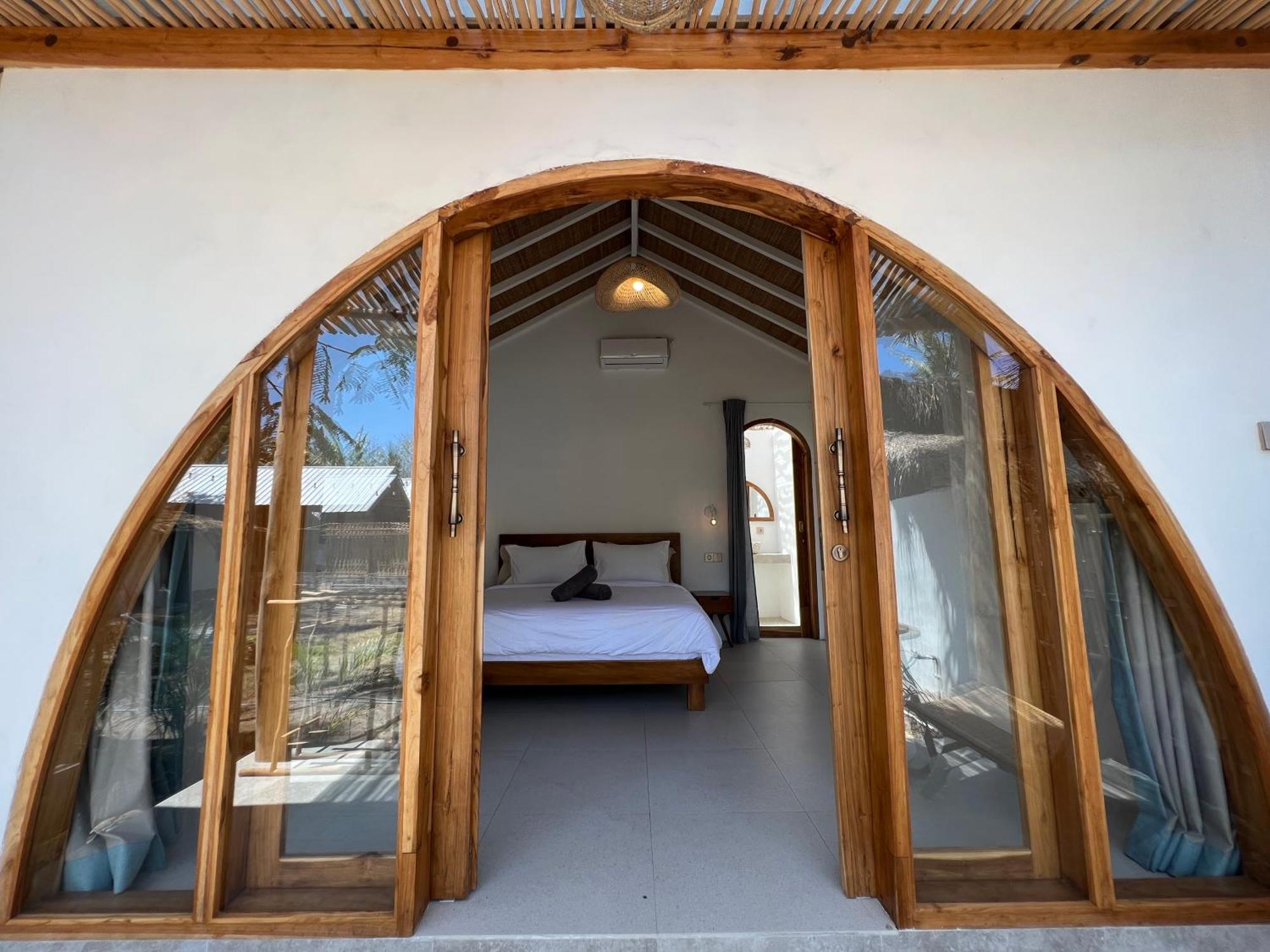 Rumah Canaria Bungalow Gili Trawangan Exterior photo
