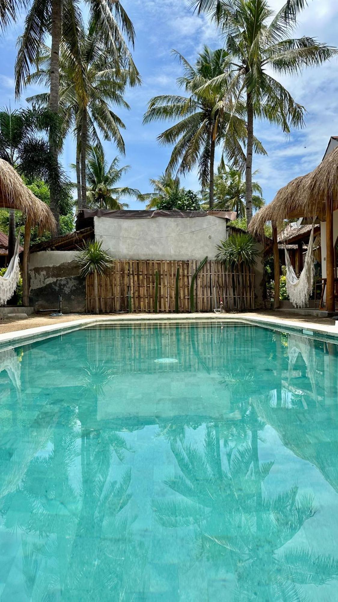 Rumah Canaria Bungalow Gili Trawangan Exterior photo