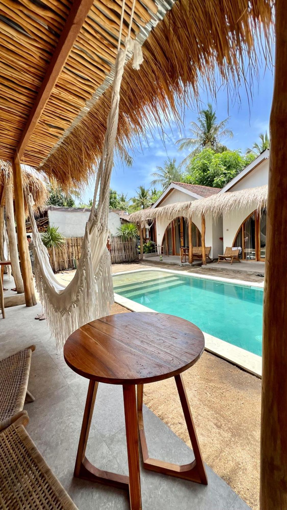 Rumah Canaria Bungalow Gili Trawangan Exterior photo