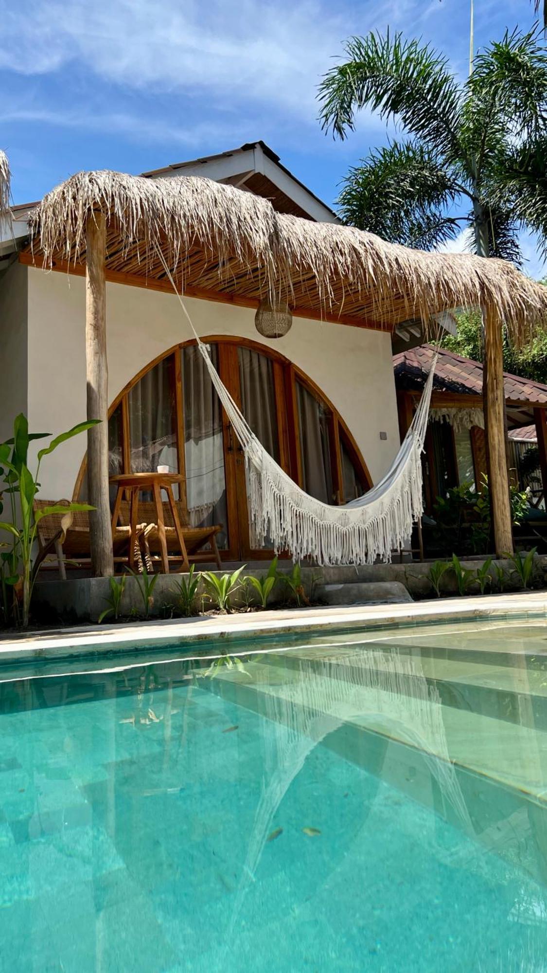 Rumah Canaria Bungalow Gili Trawangan Exterior photo