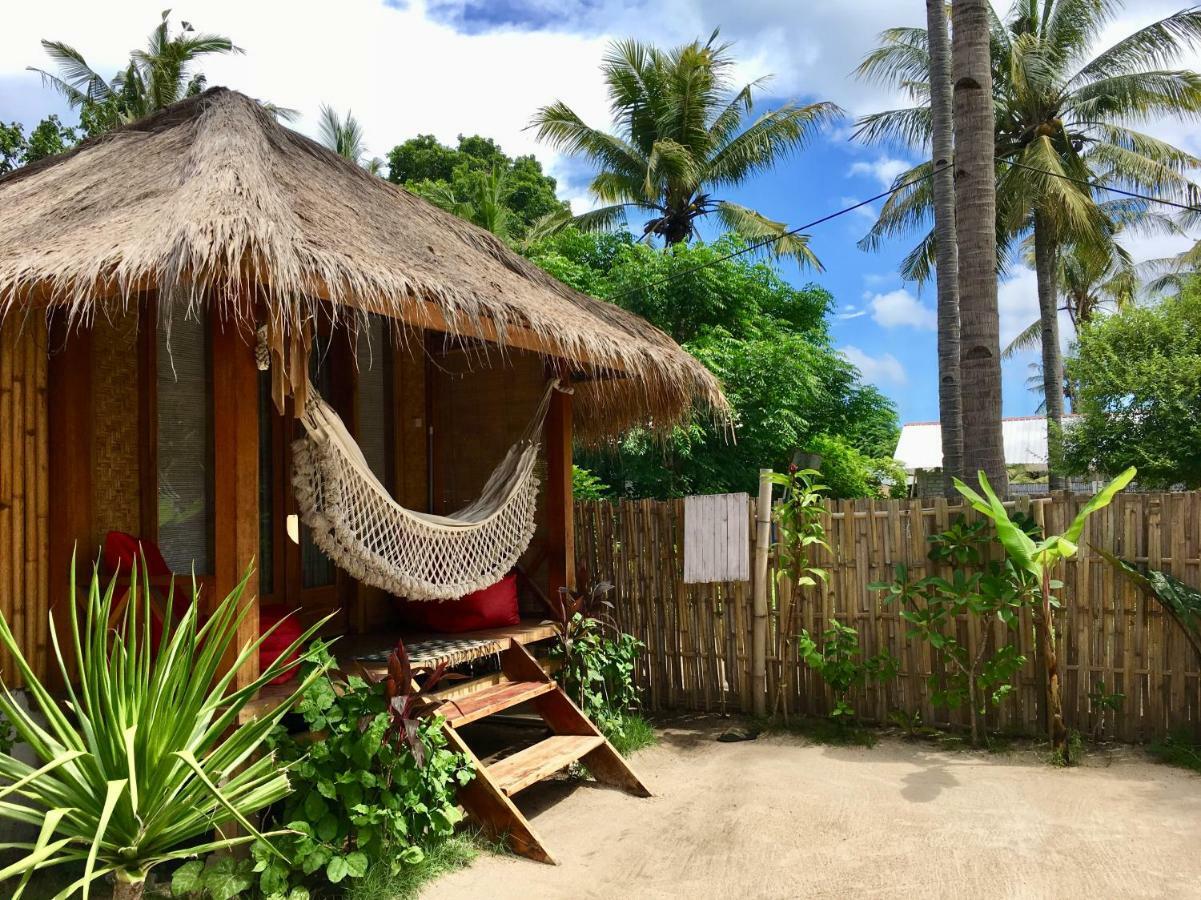 Rumah Canaria Bungalow Gili Trawangan Exterior photo